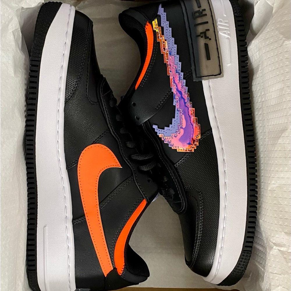 Nike Air Force 1 Shadow SE Sneakers - Picture 5 of 11